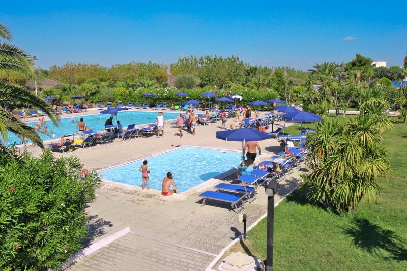 African Beach Hotel-Residence Manfredonia Exterior photo