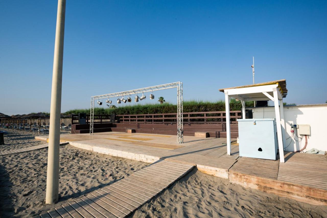 African Beach Hotel-Residence Manfredonia Exterior photo