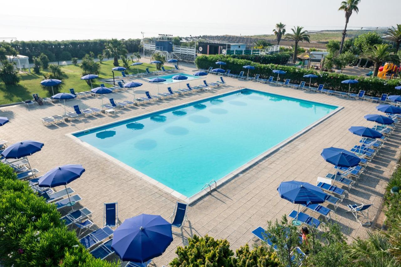 African Beach Hotel-Residence Manfredonia Exterior photo